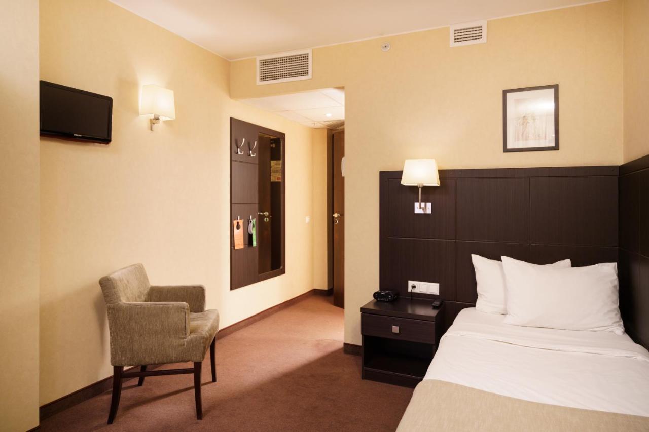 מלון סנט פטרסבורג Baltiya מראה חיצוני תמונה